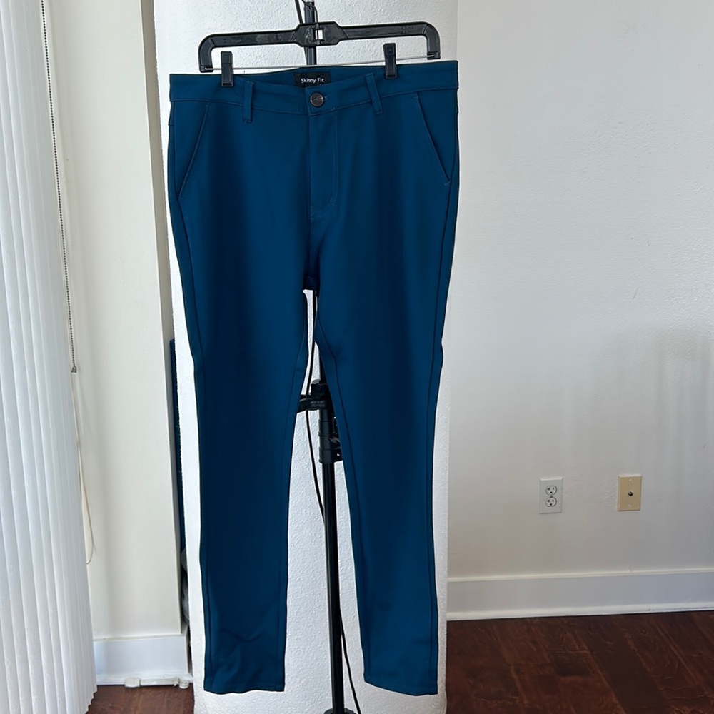 34x30 Skinny Fit dress chinos